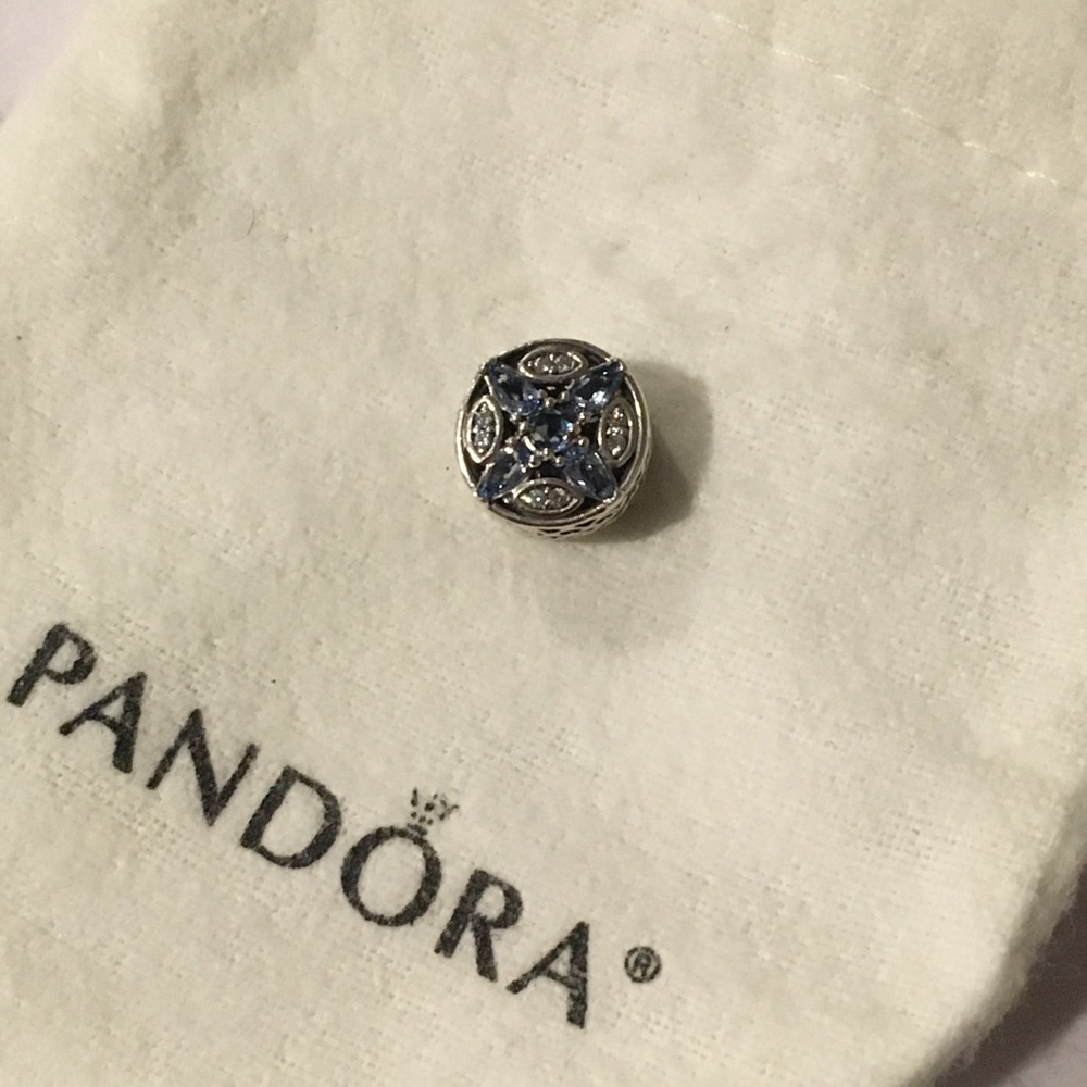 Pandora Patterns Of Frost Charm - image 1